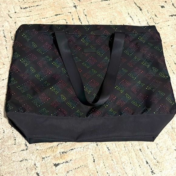 PINK Weekend Tote - Picture 1 of 4